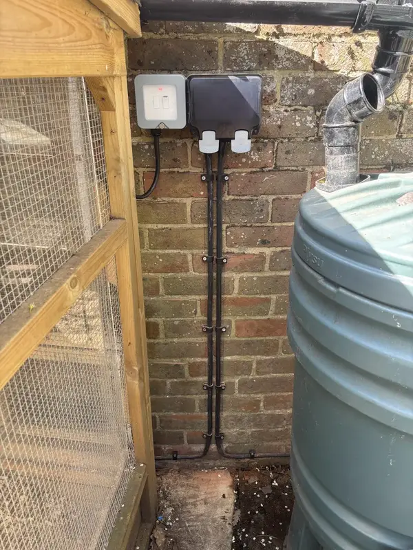 Outdoor sockets
